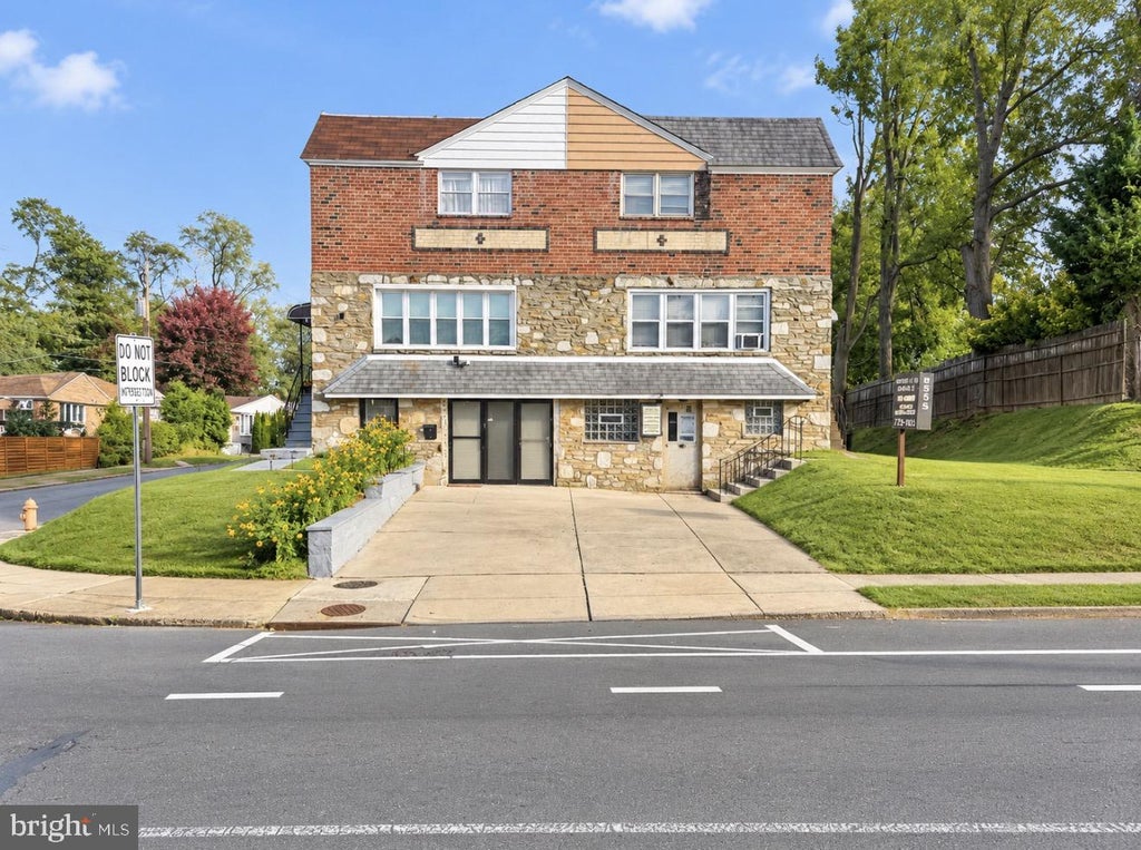 Photo of 8597 Bustleton Avenue, PHILADELPHIA, PA 19152 (MLS # PAPH2679610)