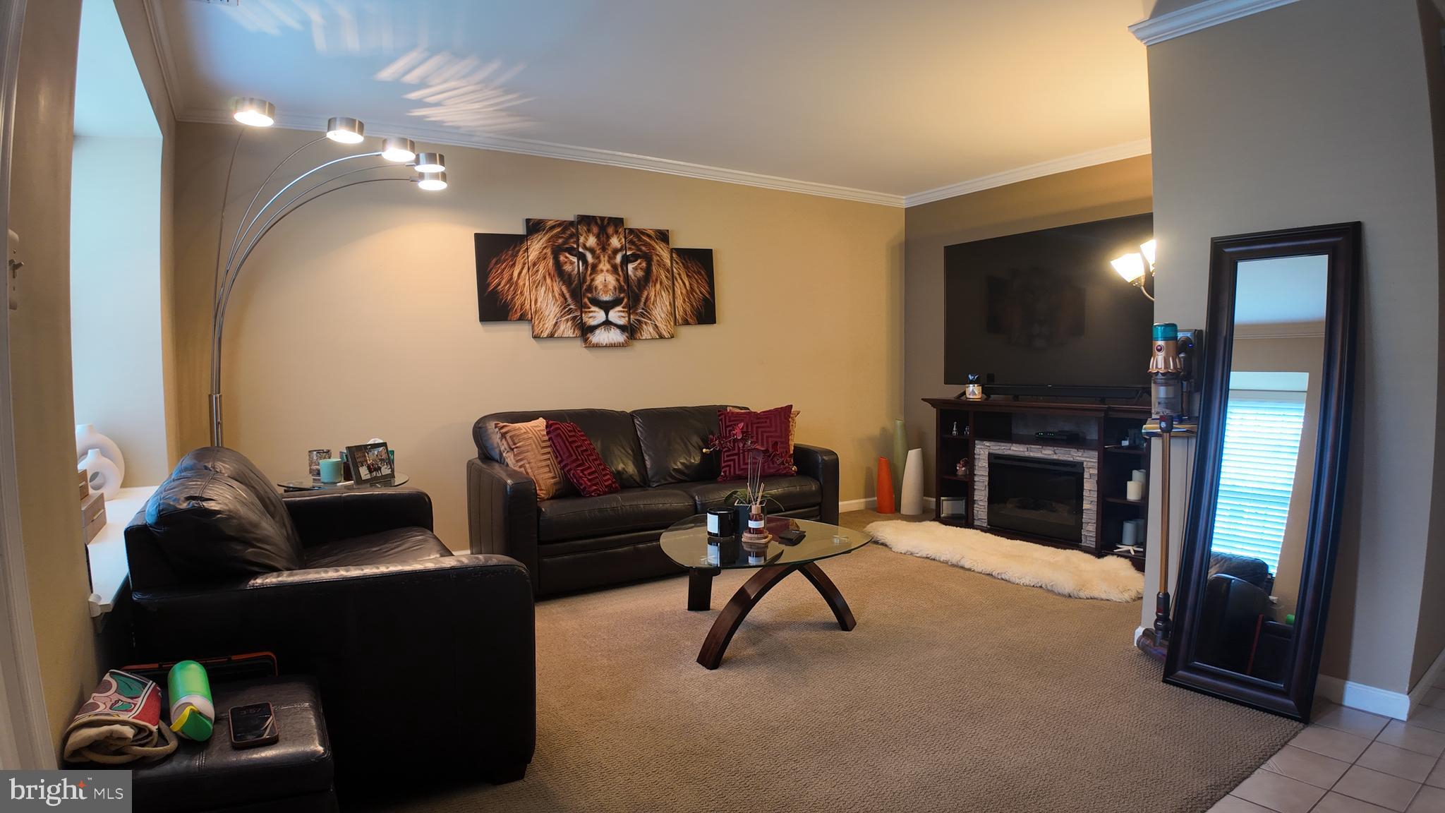 4904 WINTERBURY DRIVE