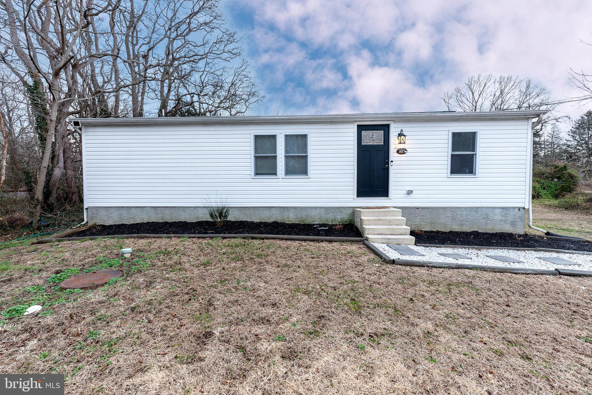 997 WILLIAMSTOWN ROAD