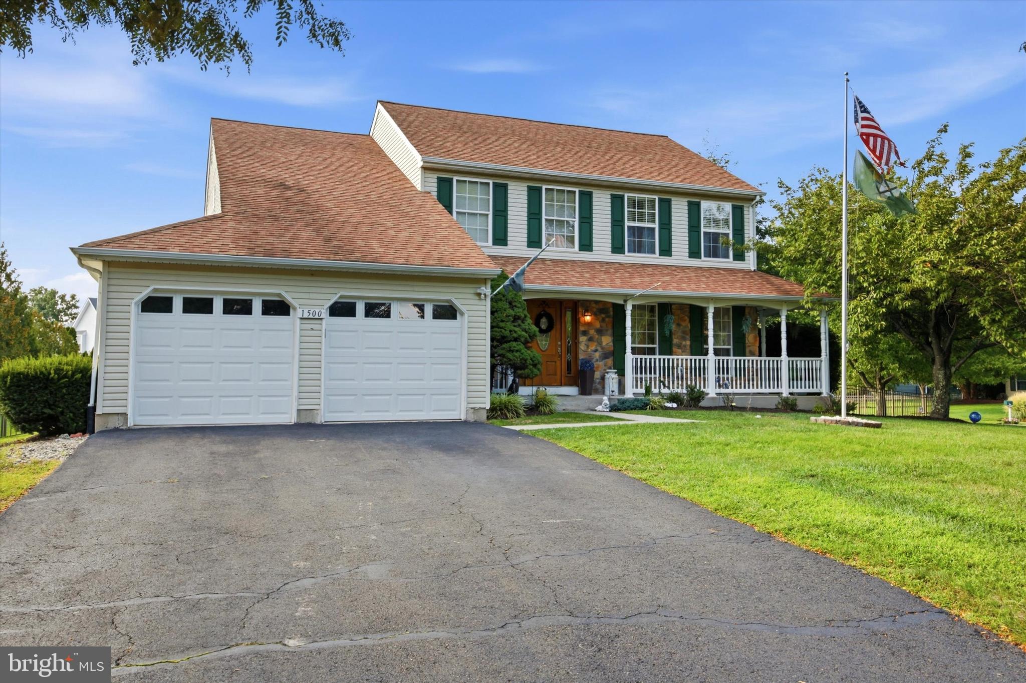 1500 LAUREL CIRCLE