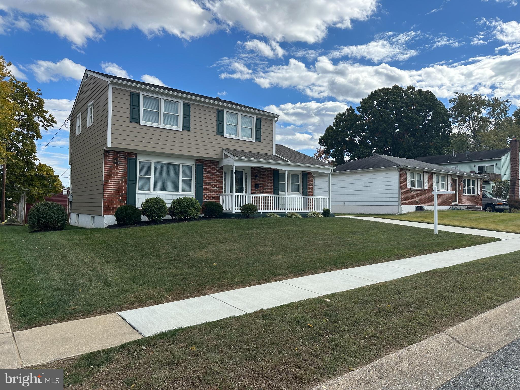6 CHIMING ROAD