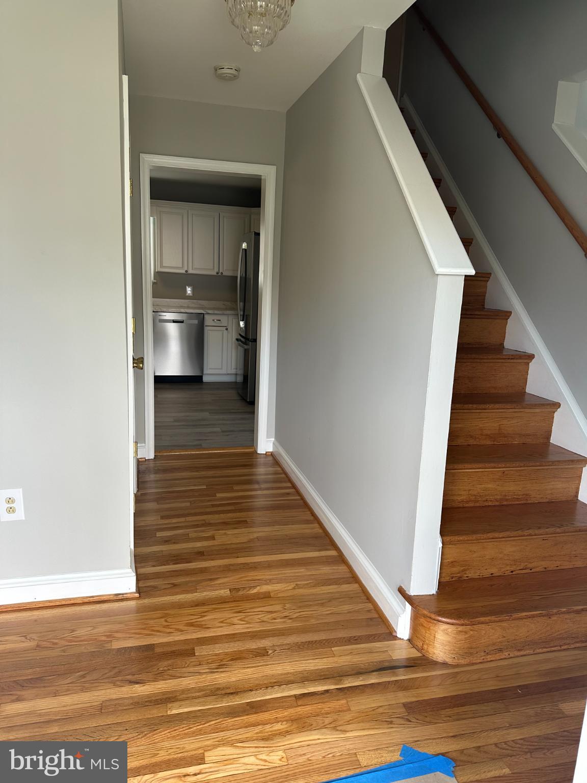6 CHIMING ROAD
