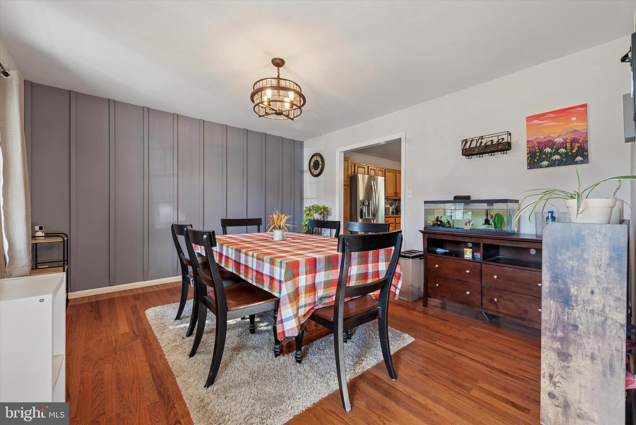 11 CARRIAGE LANE
