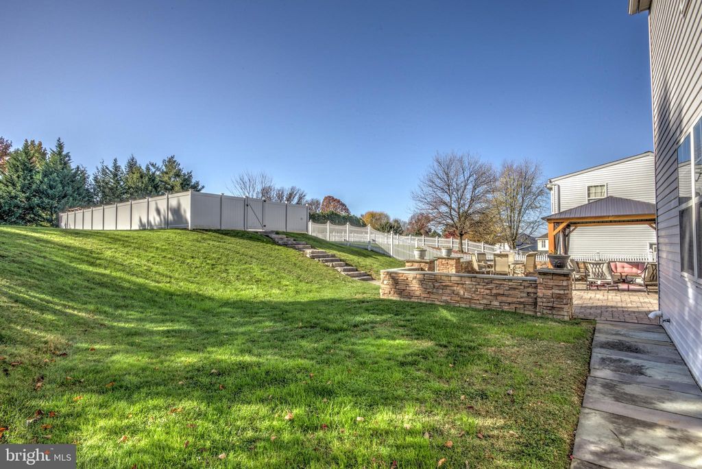 Photo of 3948 BIRCHWOOD LN, COLUMBIA, PA 17512 (MLS # PALA2030246)