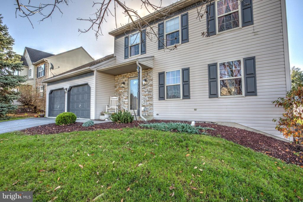 Photo of 3948 BIRCHWOOD LN, COLUMBIA, PA 17512 (MLS # PALA2030246)