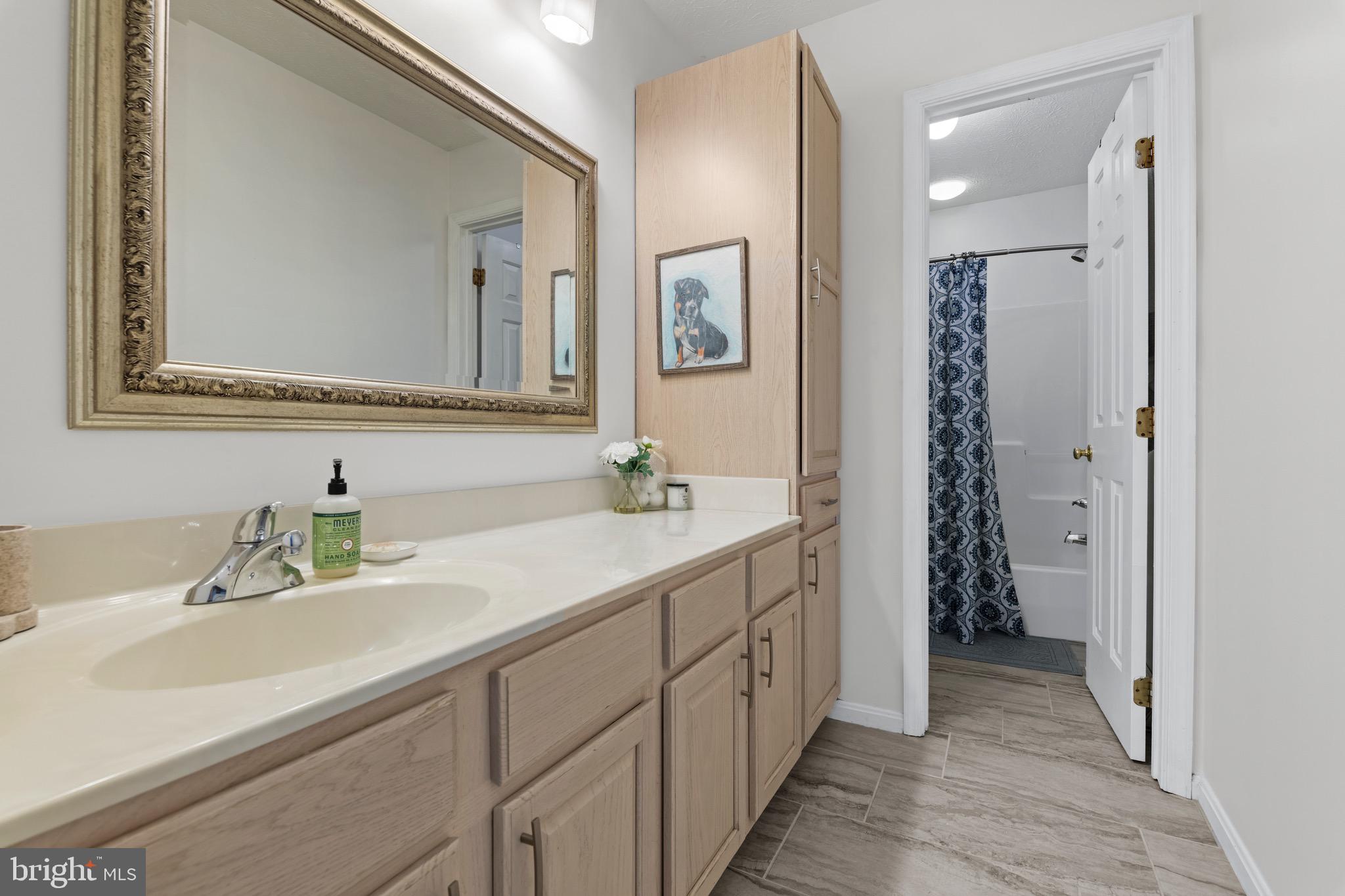 ELDERSBURG ESTATES - Residential