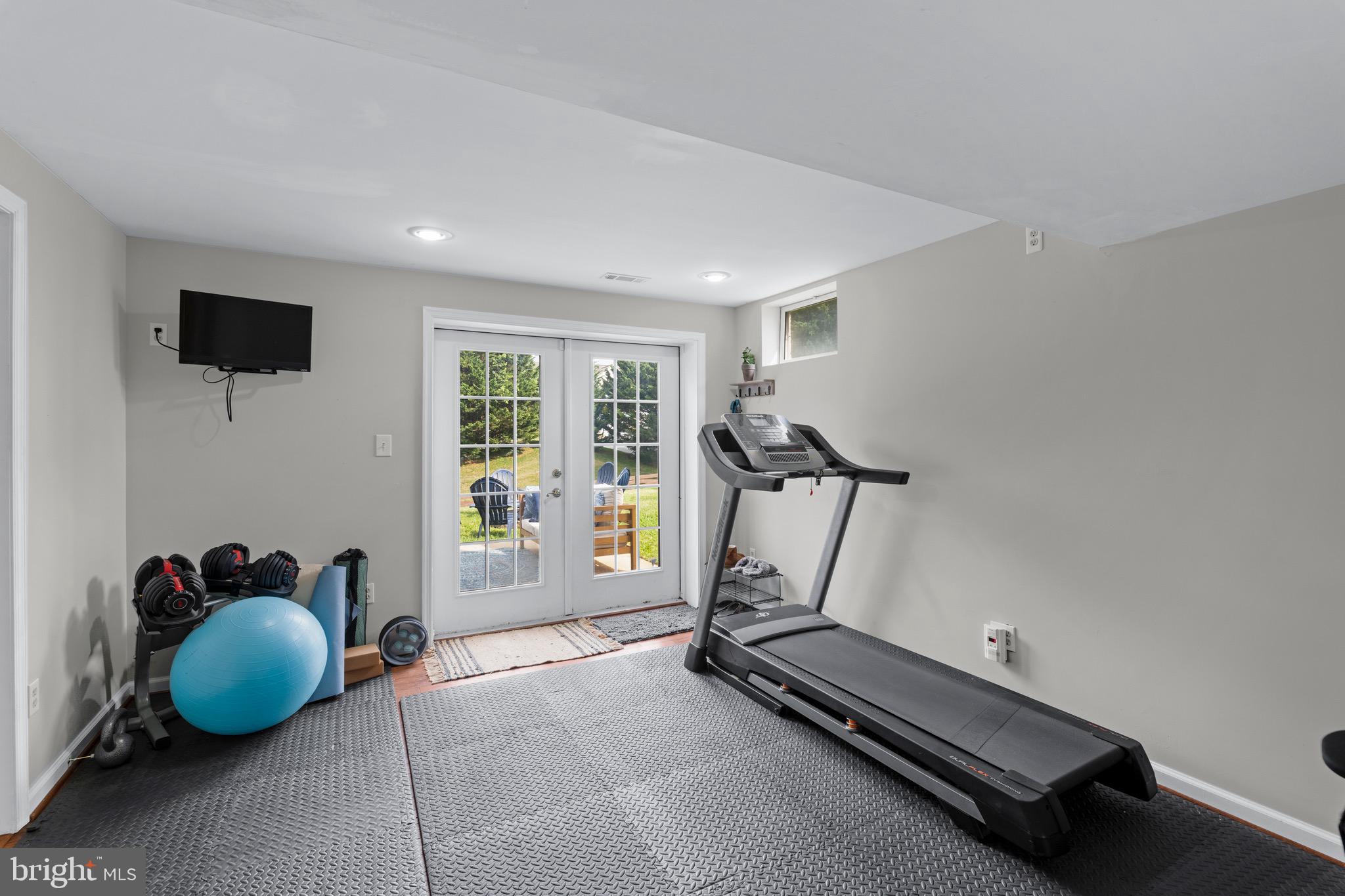 ELDERSBURG ESTATES - Residential