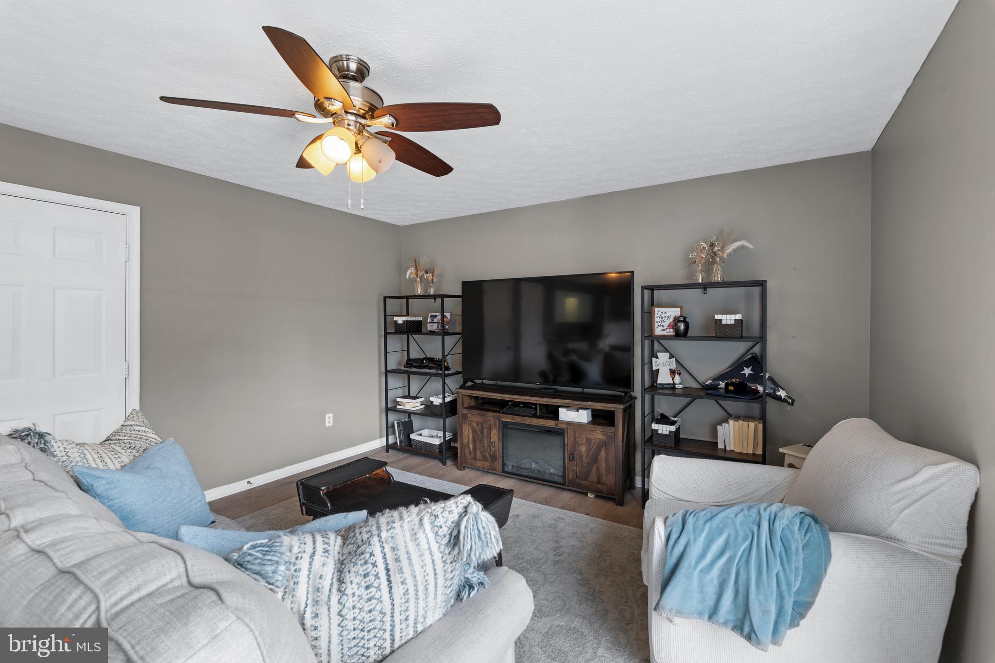 ELDERSBURG ESTATES - Residential