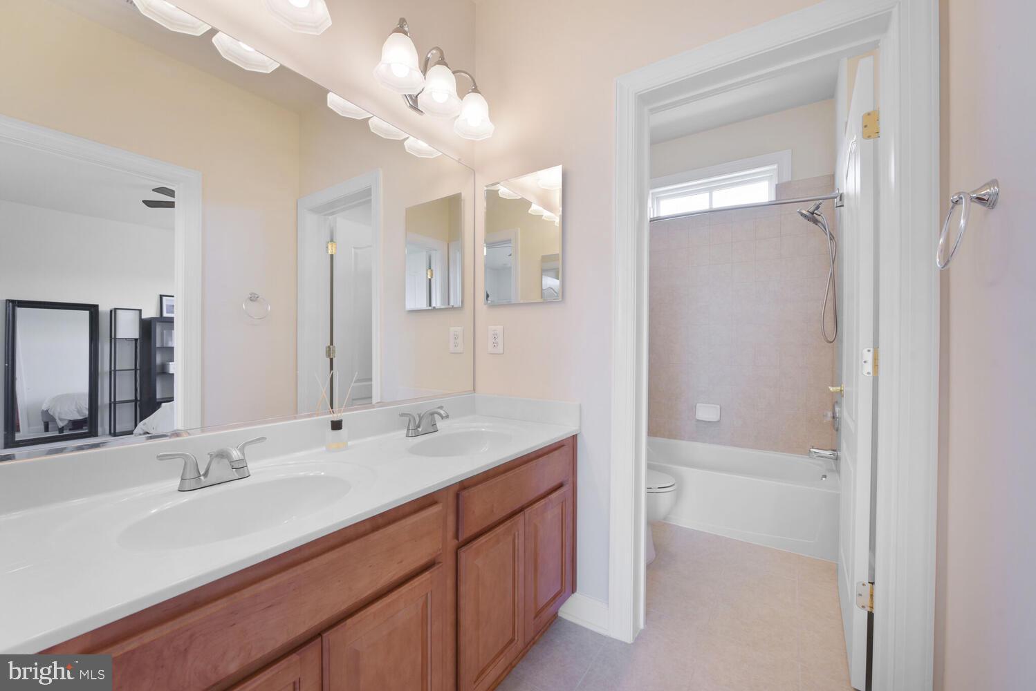 NEW BRISTOW VILLAGE - Residential