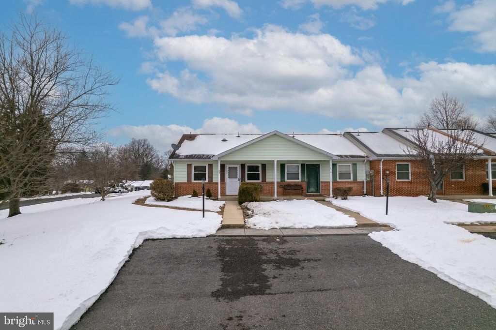 Photo of 65 Nottingham Drive, CHAMBERSBURG, PA 17201 (MLS # PAFL2032566)