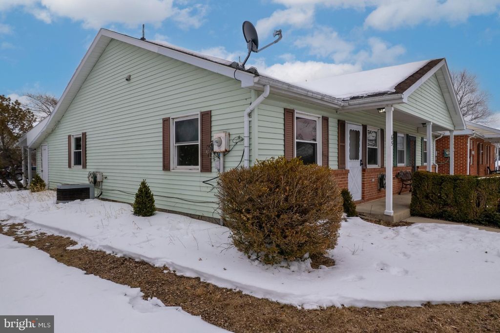 Photo of 65 Nottingham Drive, CHAMBERSBURG, PA 17201 (MLS # PAFL2032566)