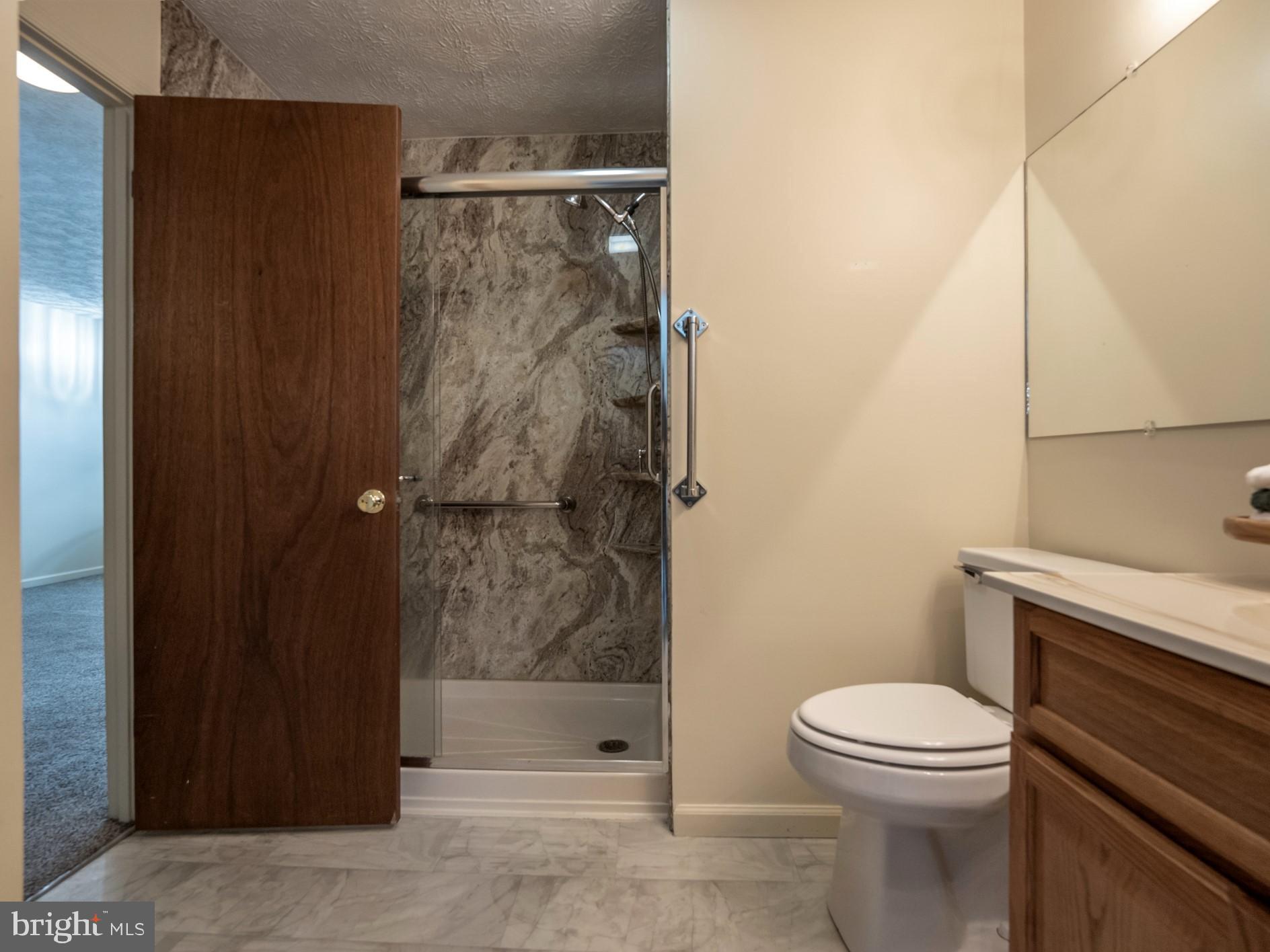 KENSINGTON HEIGHTS - Residential