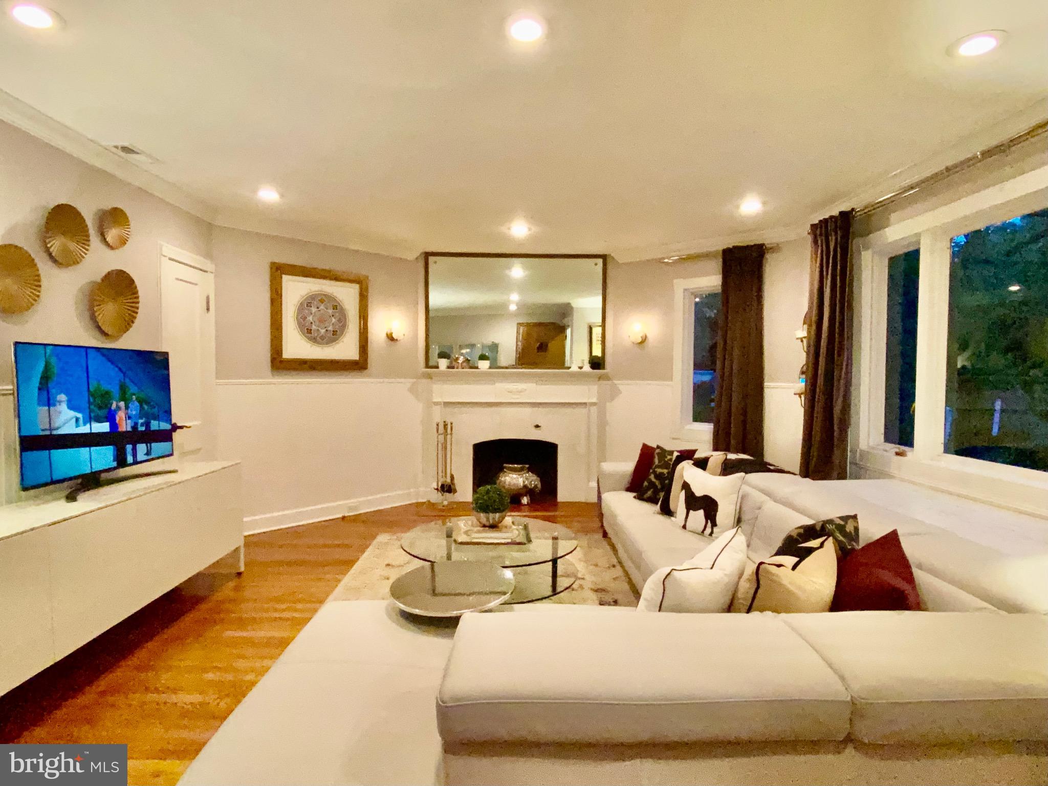 FOXHALL VILLAGE - Residential Lease