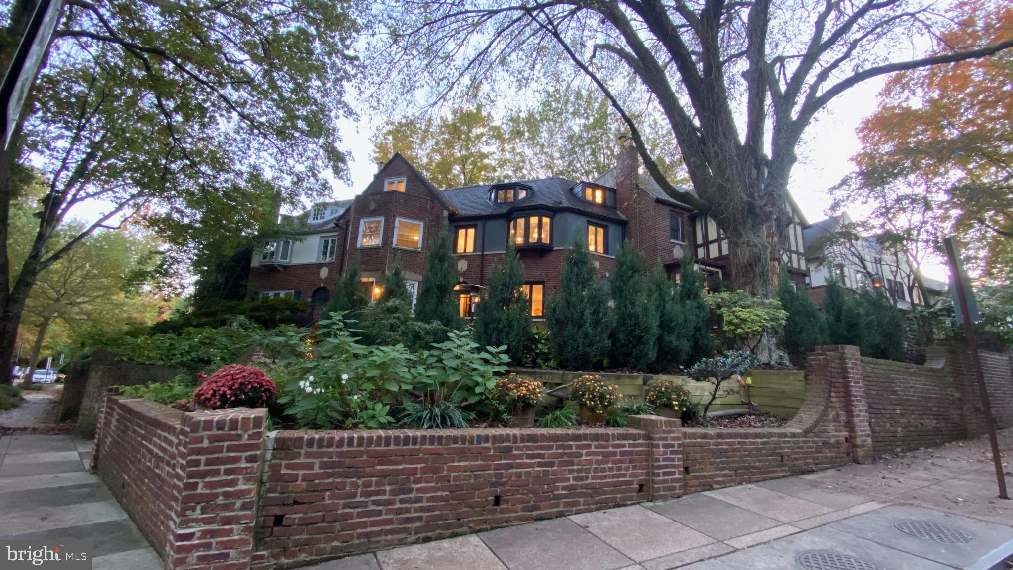 FOXHALL VILLAGE - Residential Lease