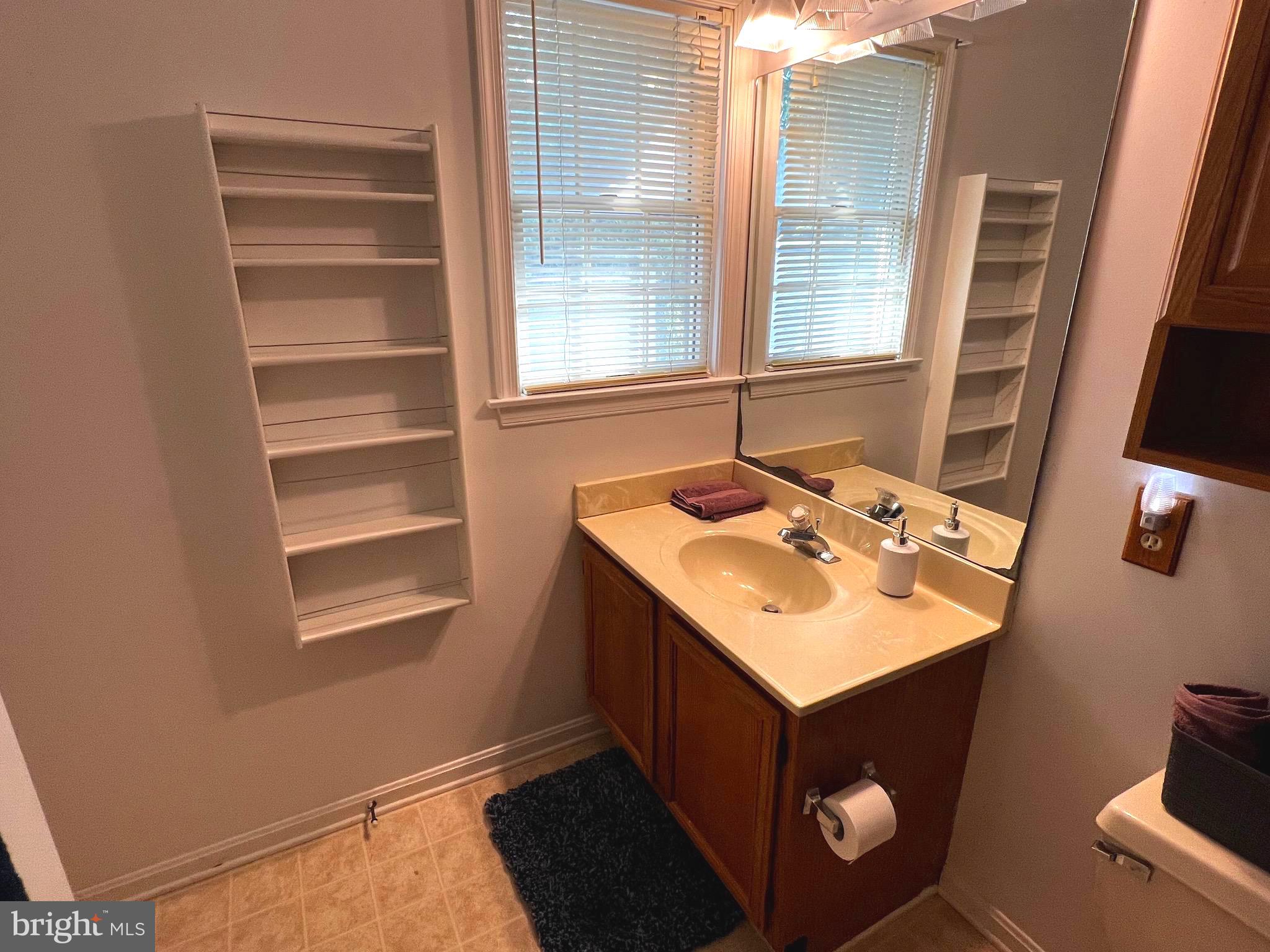 GRAY INN COURT - Residential