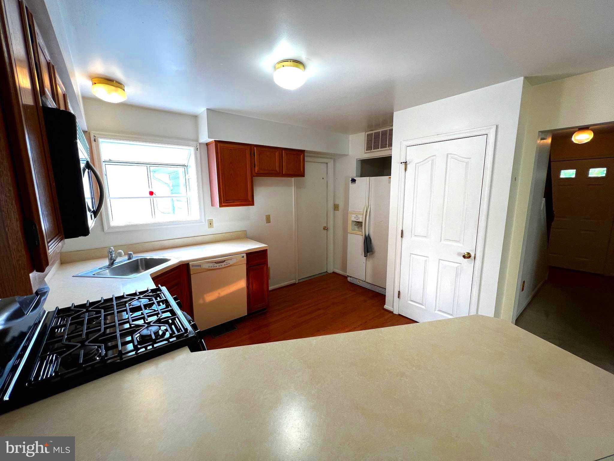 GRAY INN COURT - Residential