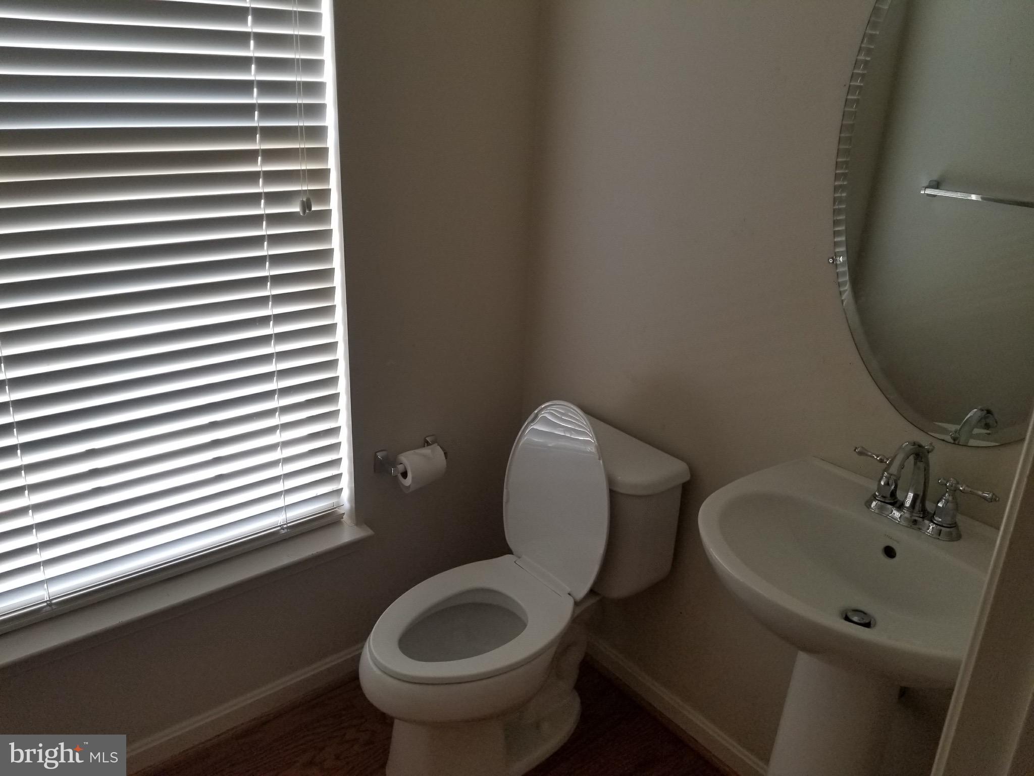 MADISON CRESCENT CONDOMINIUM - Residential