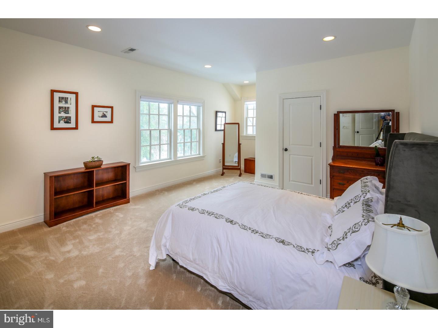 FLOURTOWN - Residential