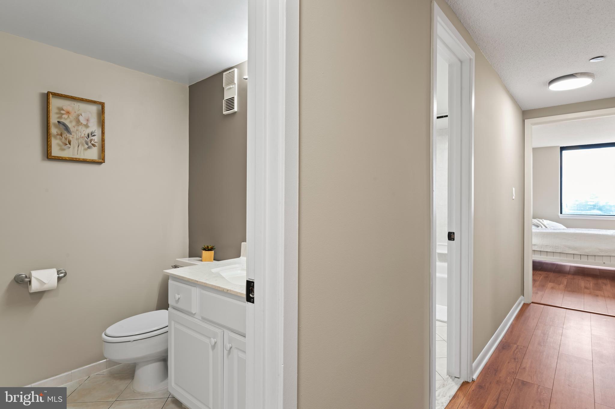 SKYLINE HOUSE - Residential