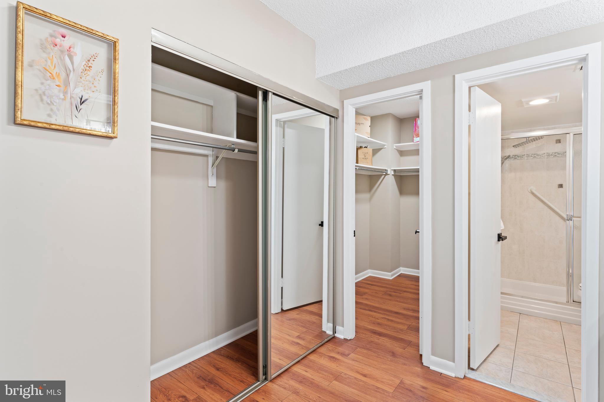 SKYLINE HOUSE - Residential