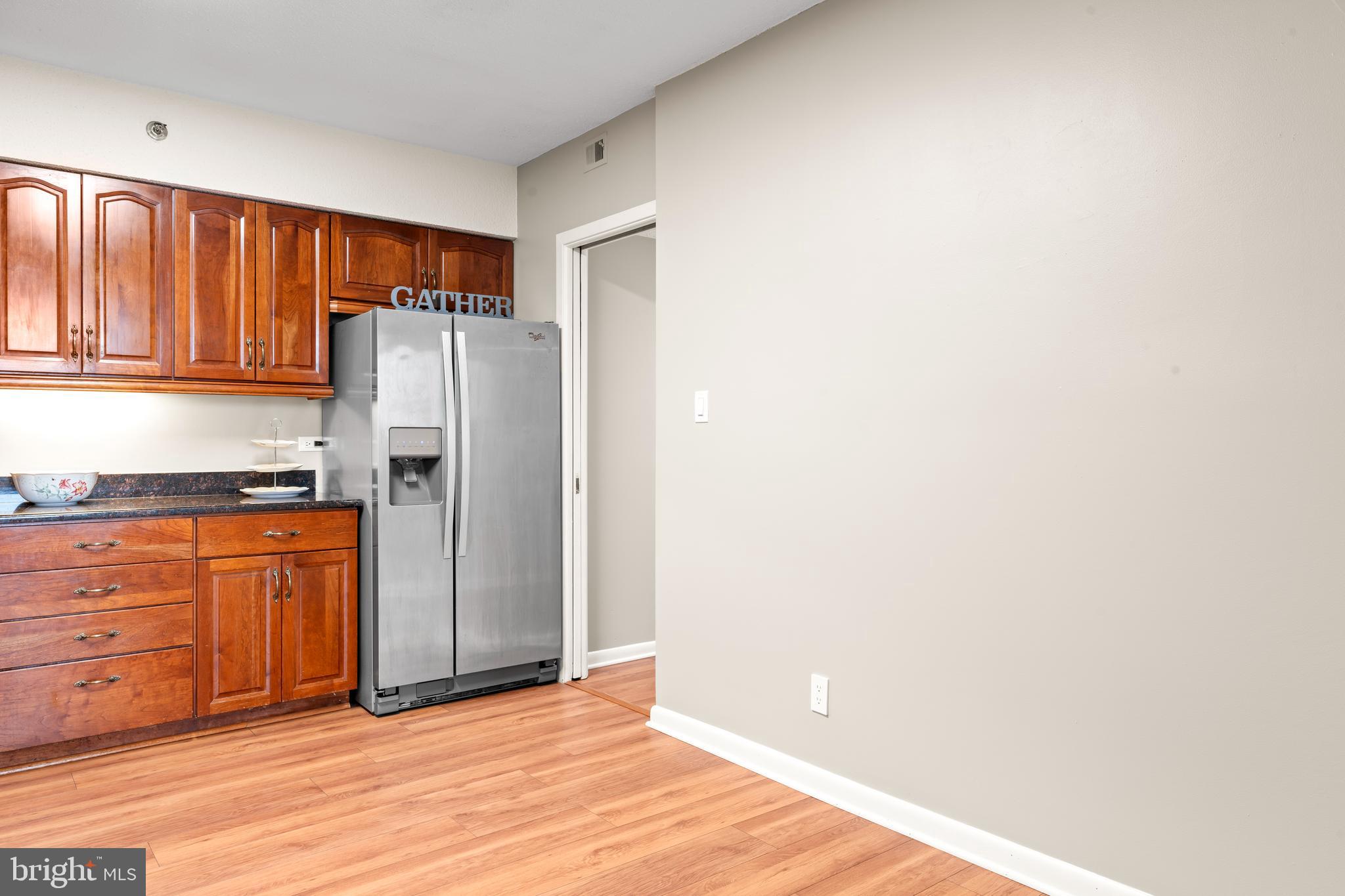 SKYLINE HOUSE - Residential