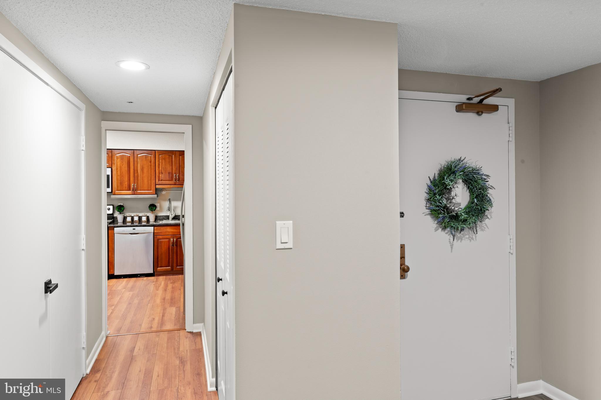 SKYLINE HOUSE - Residential