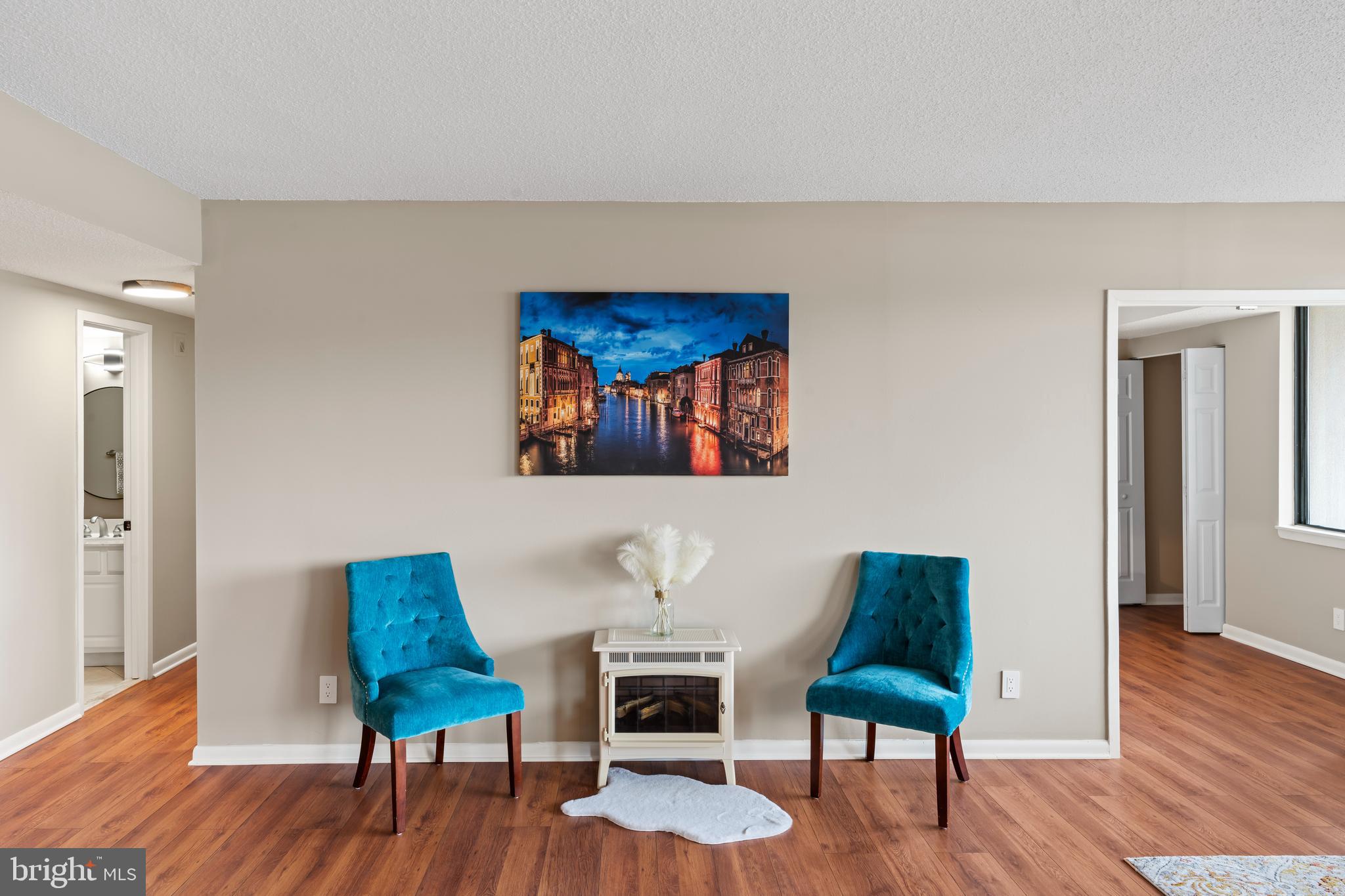 SKYLINE HOUSE - Residential