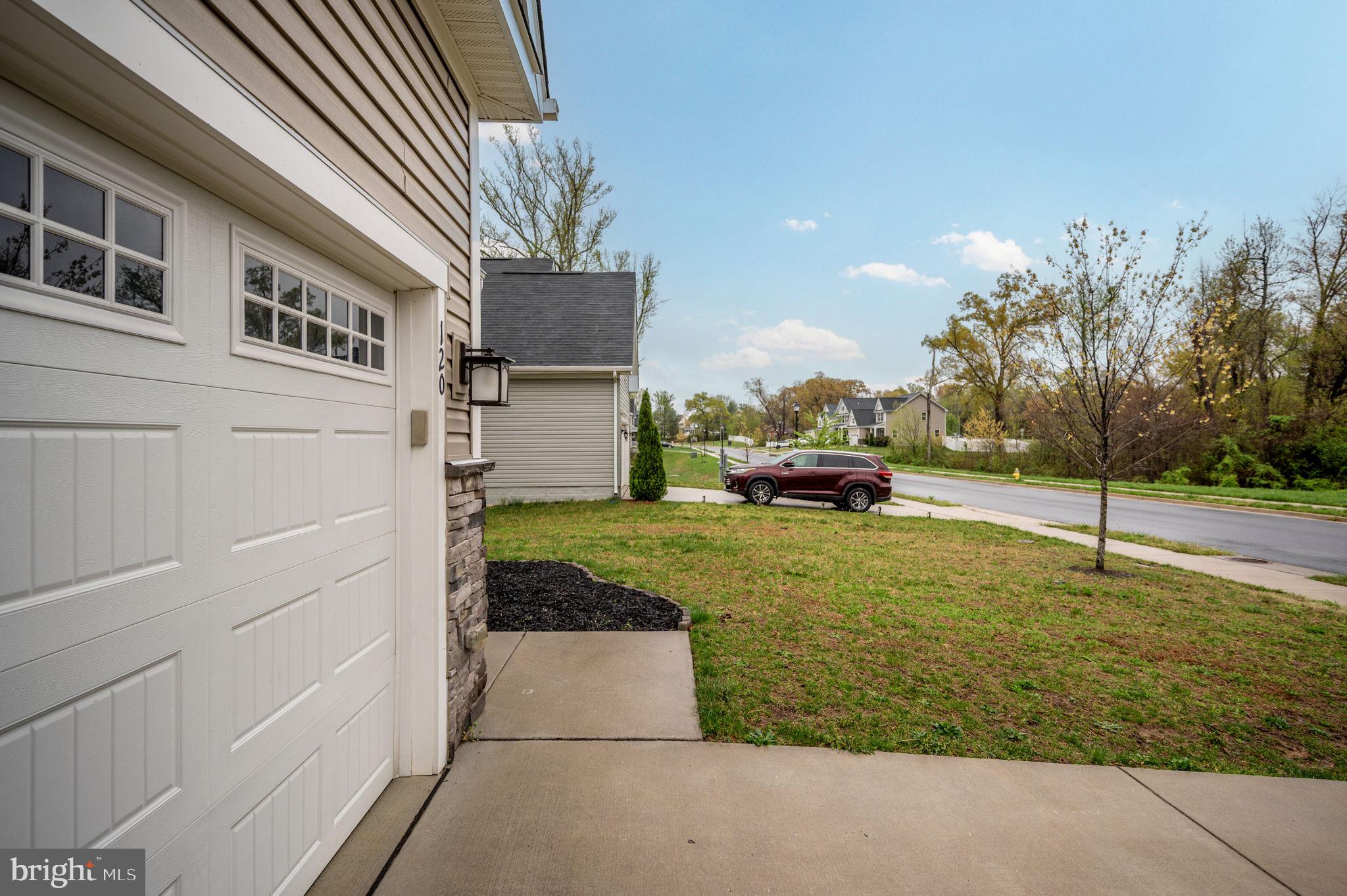 BROOKE VILLAGE - Residential