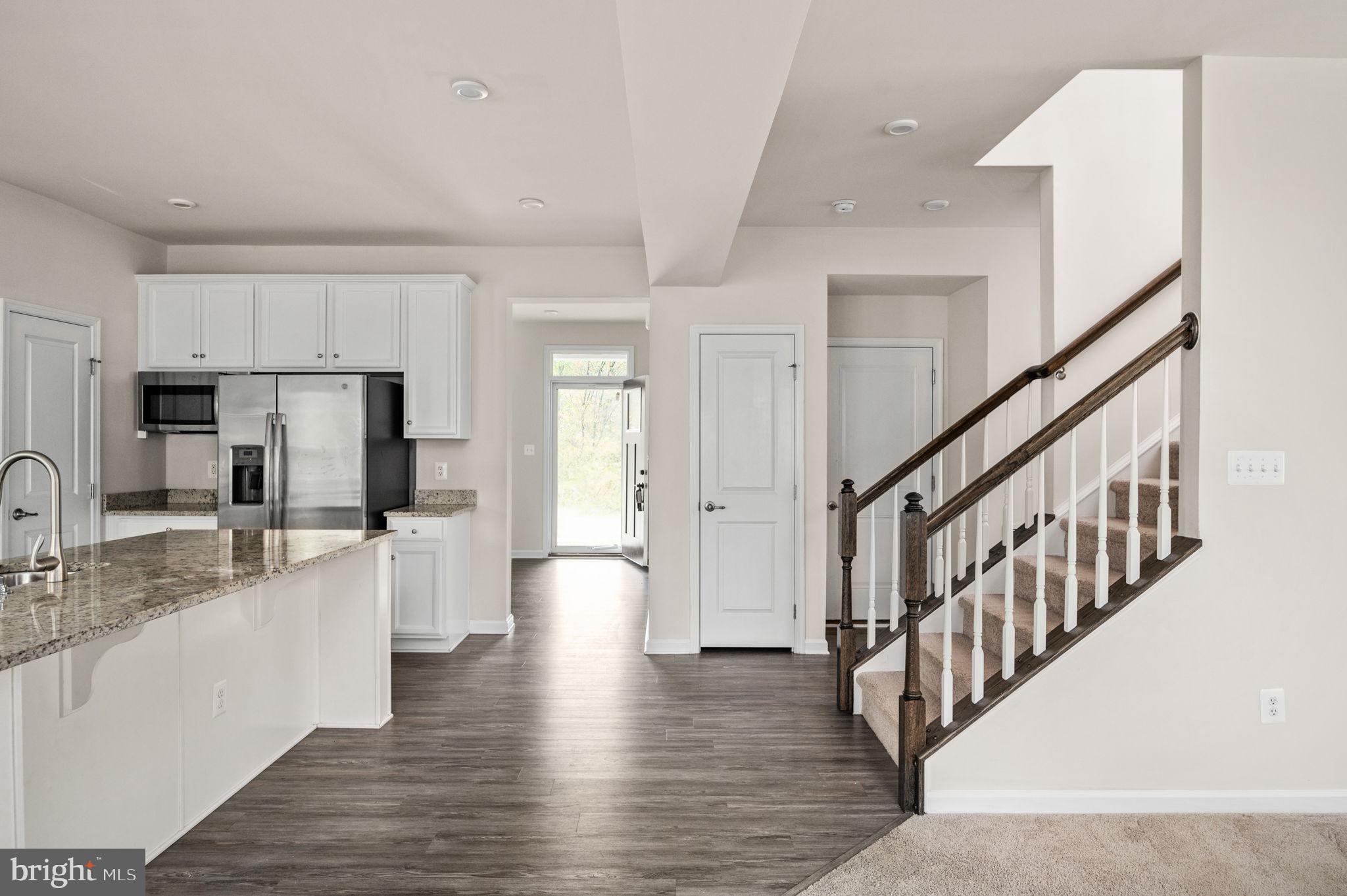 BROOKE VILLAGE - Residential