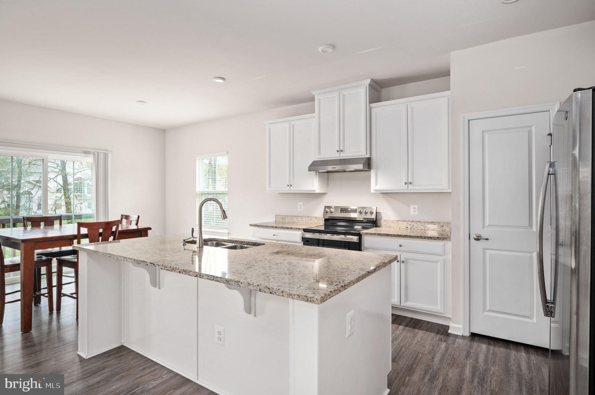 BROOKE VILLAGE - Residential