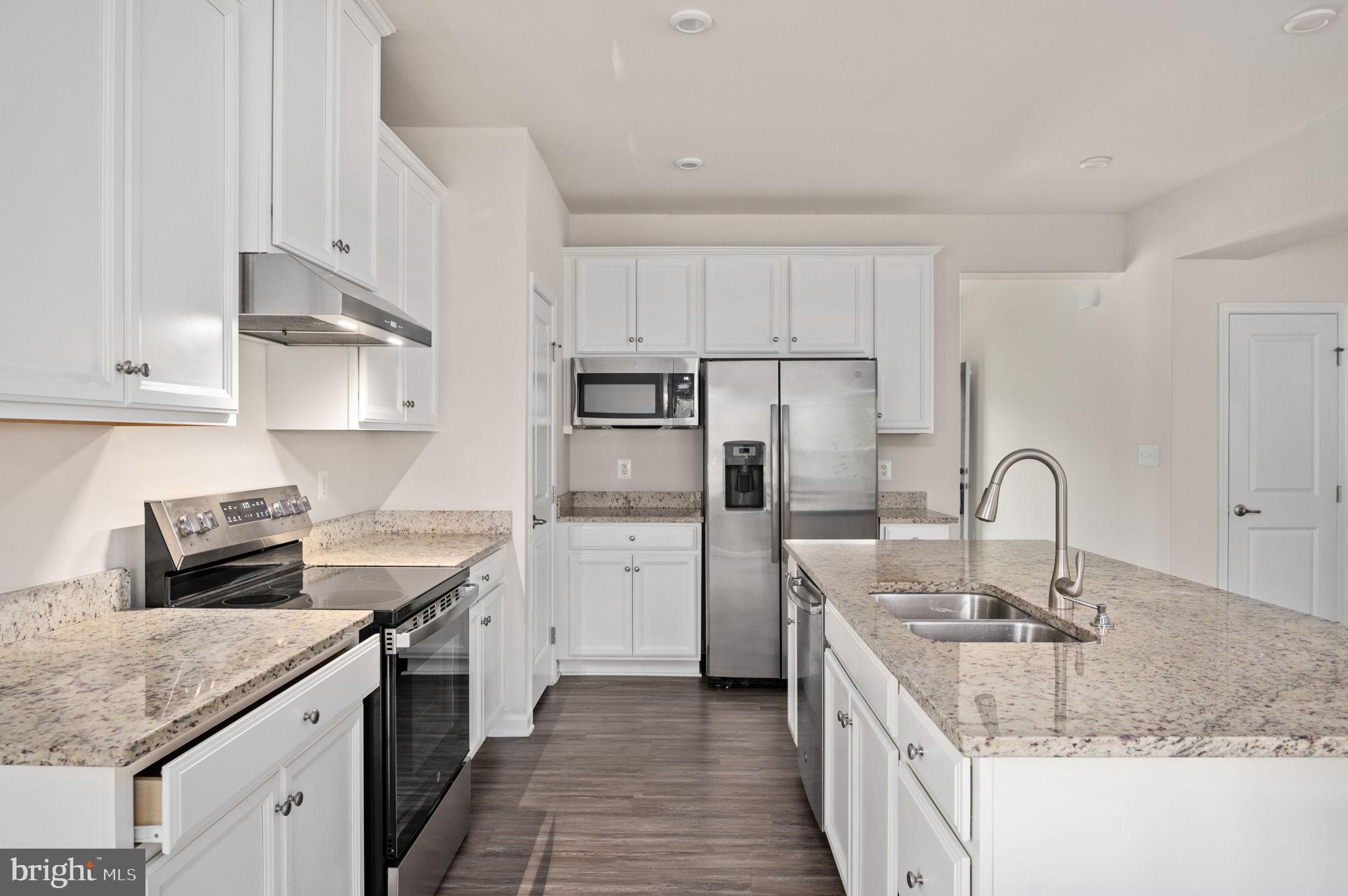 BROOKE VILLAGE - Residential