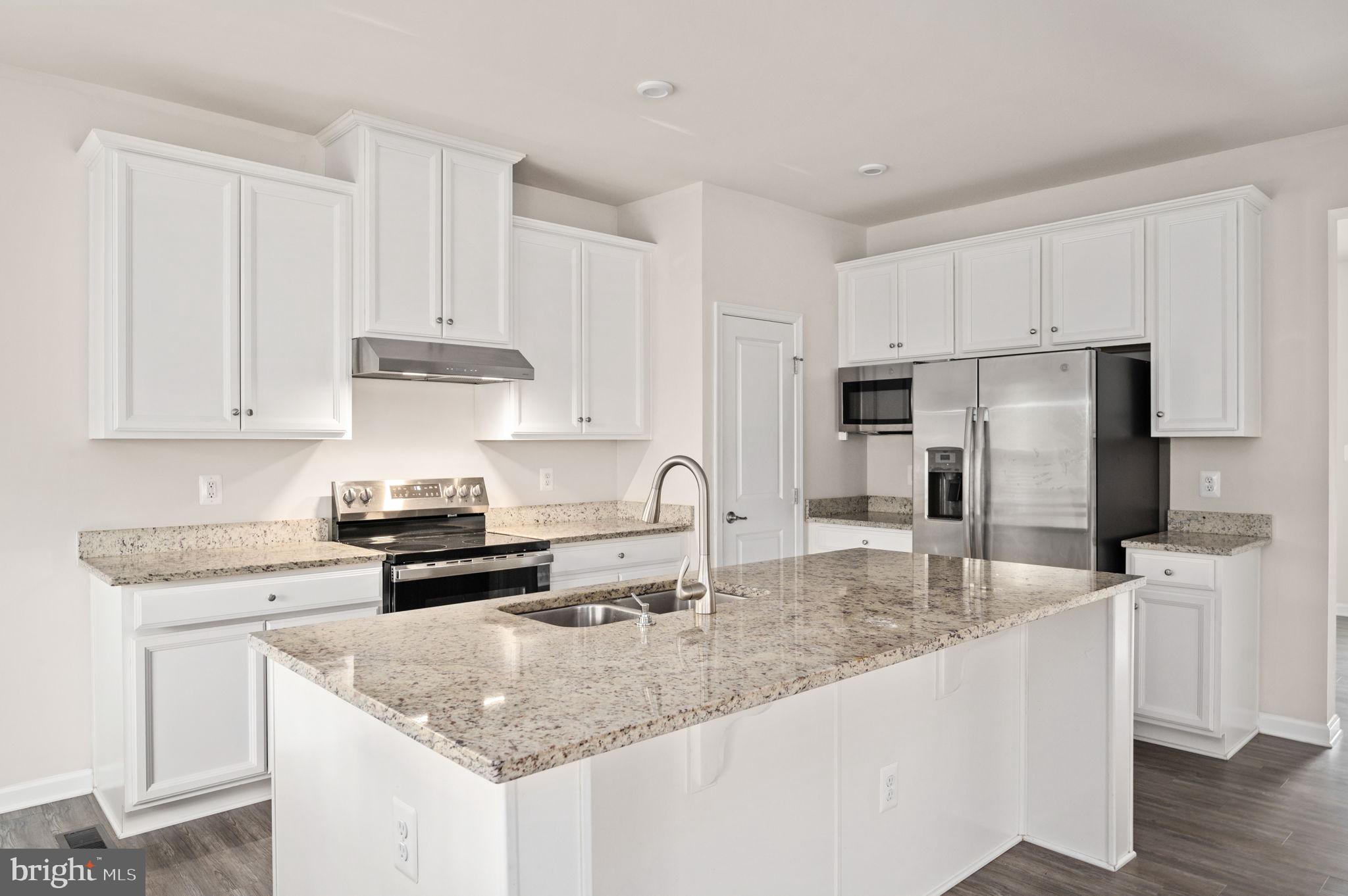 BROOKE VILLAGE - Residential