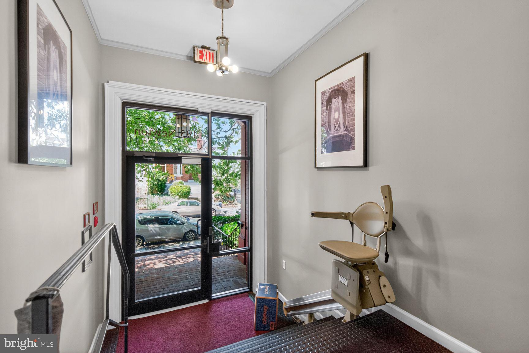 1495 NEWTON STREET NW B102