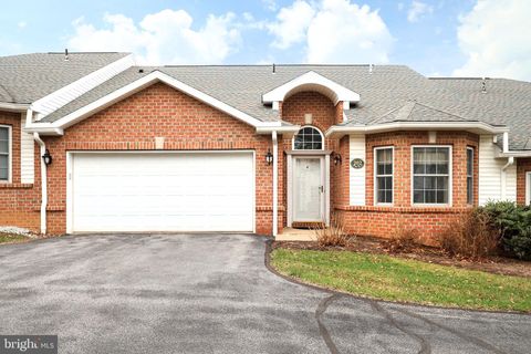 Condo For Sale - 1632 Bristol Avenue Ave #202<br/> Centre County, STATE COLLEGE, PA 16801