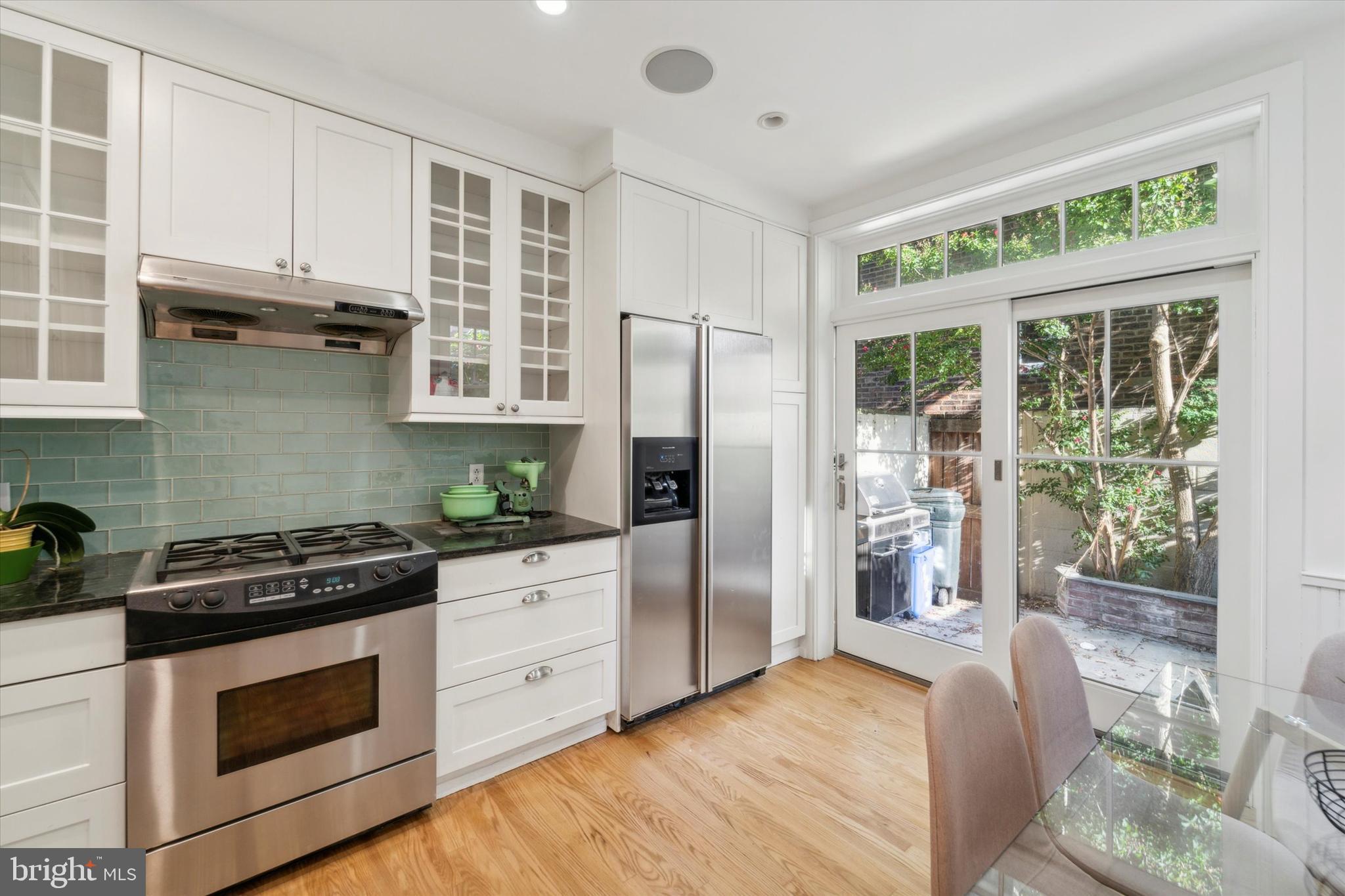 SOCIETY HILL - Residential