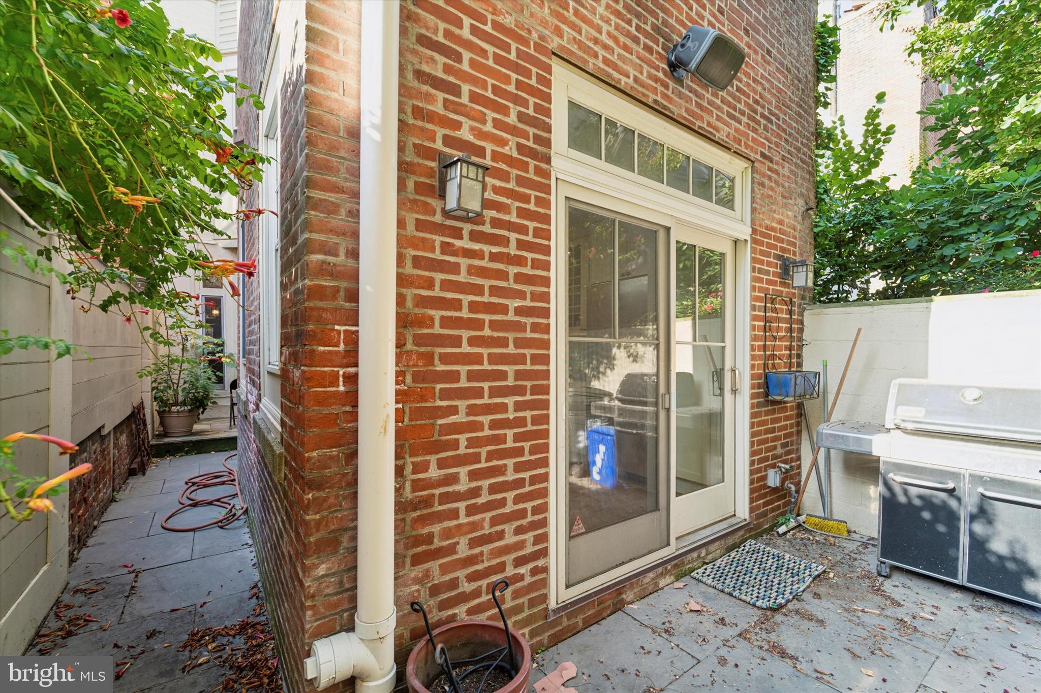 SOCIETY HILL - Residential