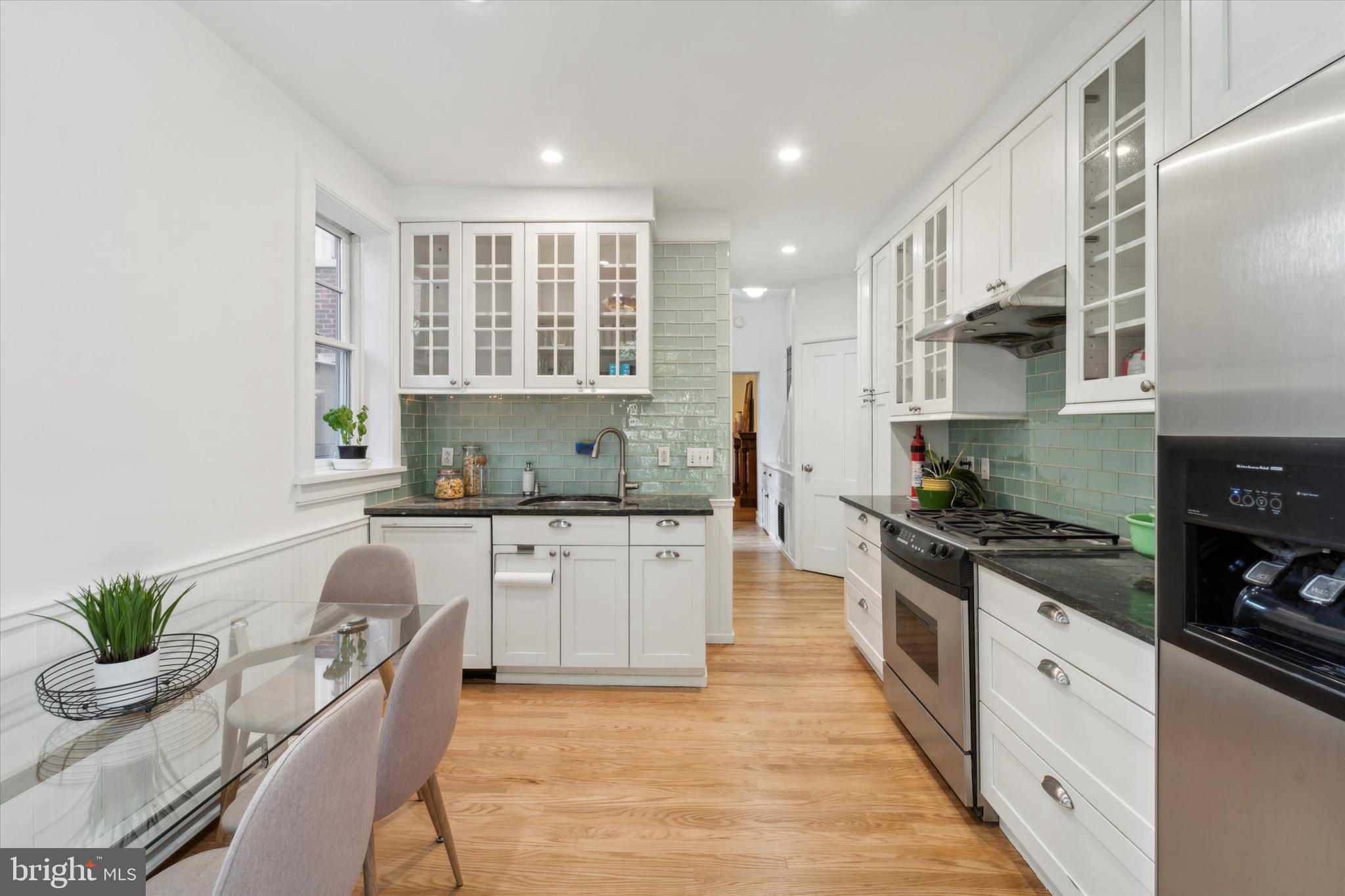 SOCIETY HILL - Residential