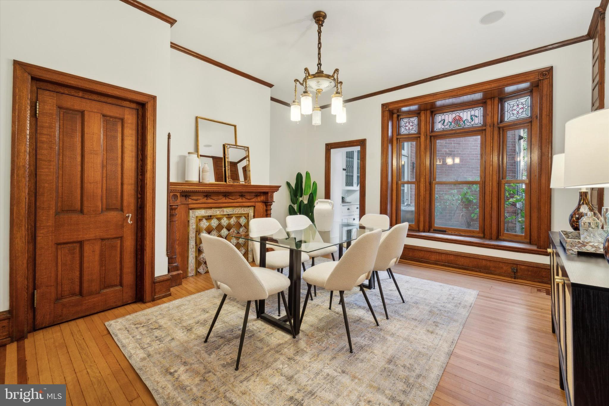 SOCIETY HILL - Residential