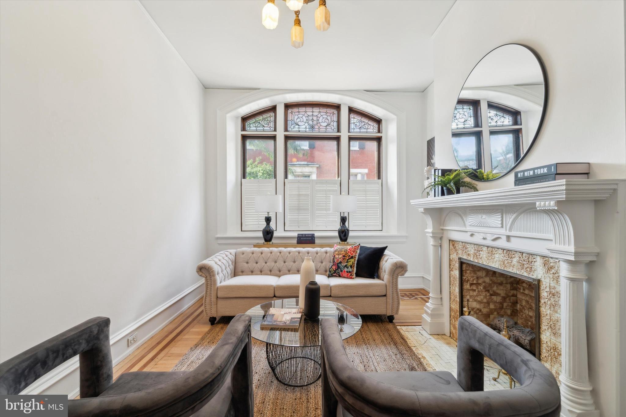 SOCIETY HILL - Residential