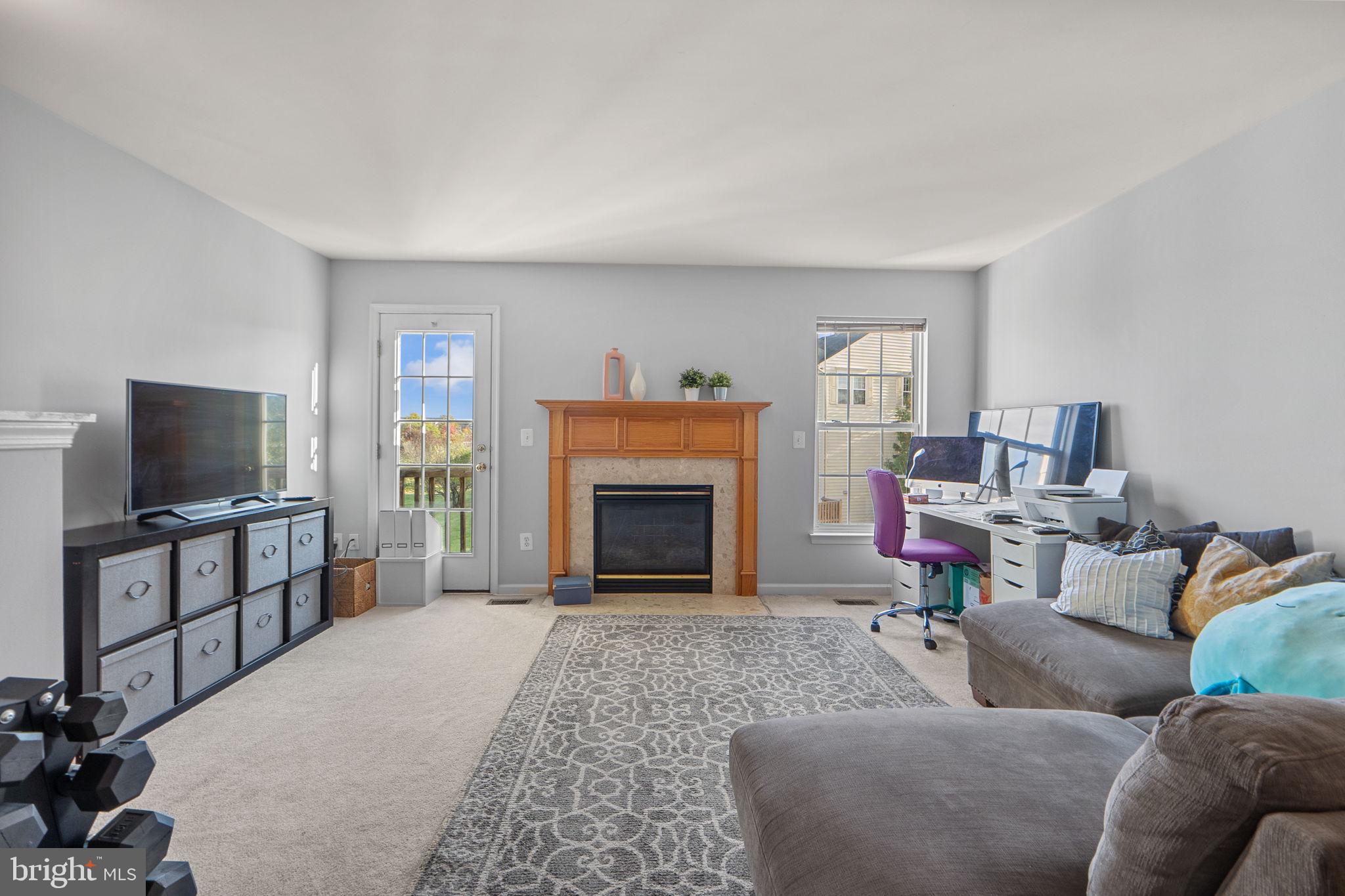 ASHBURN VILLAGE - Residential Lease