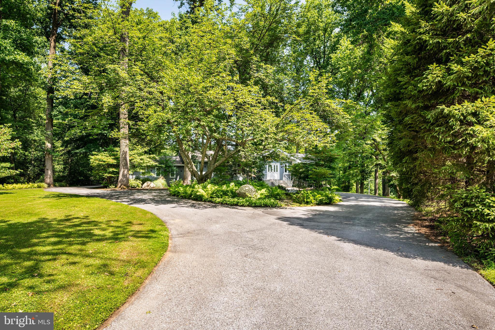 5 MARTINS CIRCLE