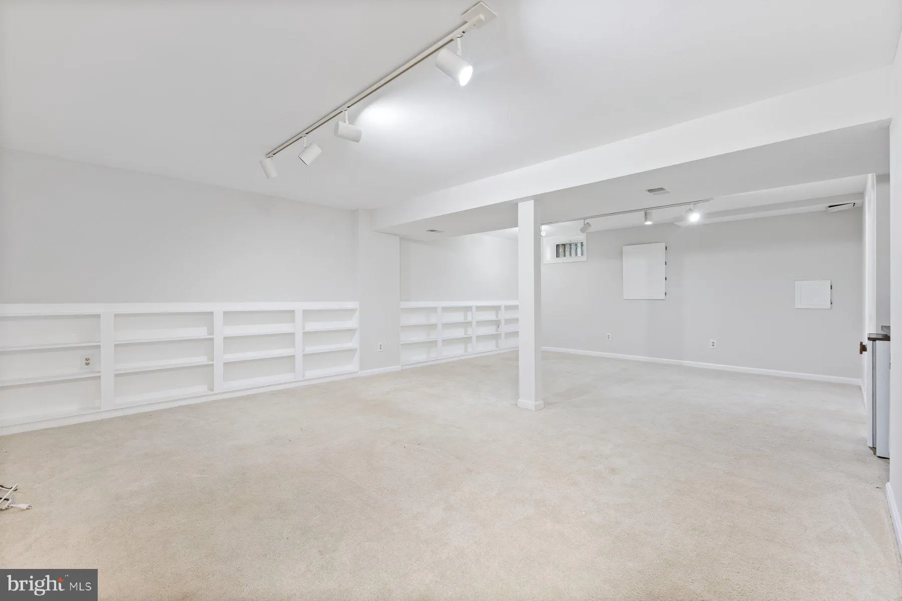 Burke, Virginia 22015, United States, 4 Bedrooms Bedrooms, ,3 BathroomsBathrooms,Residential,Coming Soon,172767