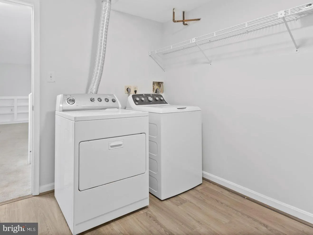 Burke, Virginia 22015, United States, 4 Bedrooms Bedrooms, ,3 BathroomsBathrooms,Residential,Coming Soon,172767