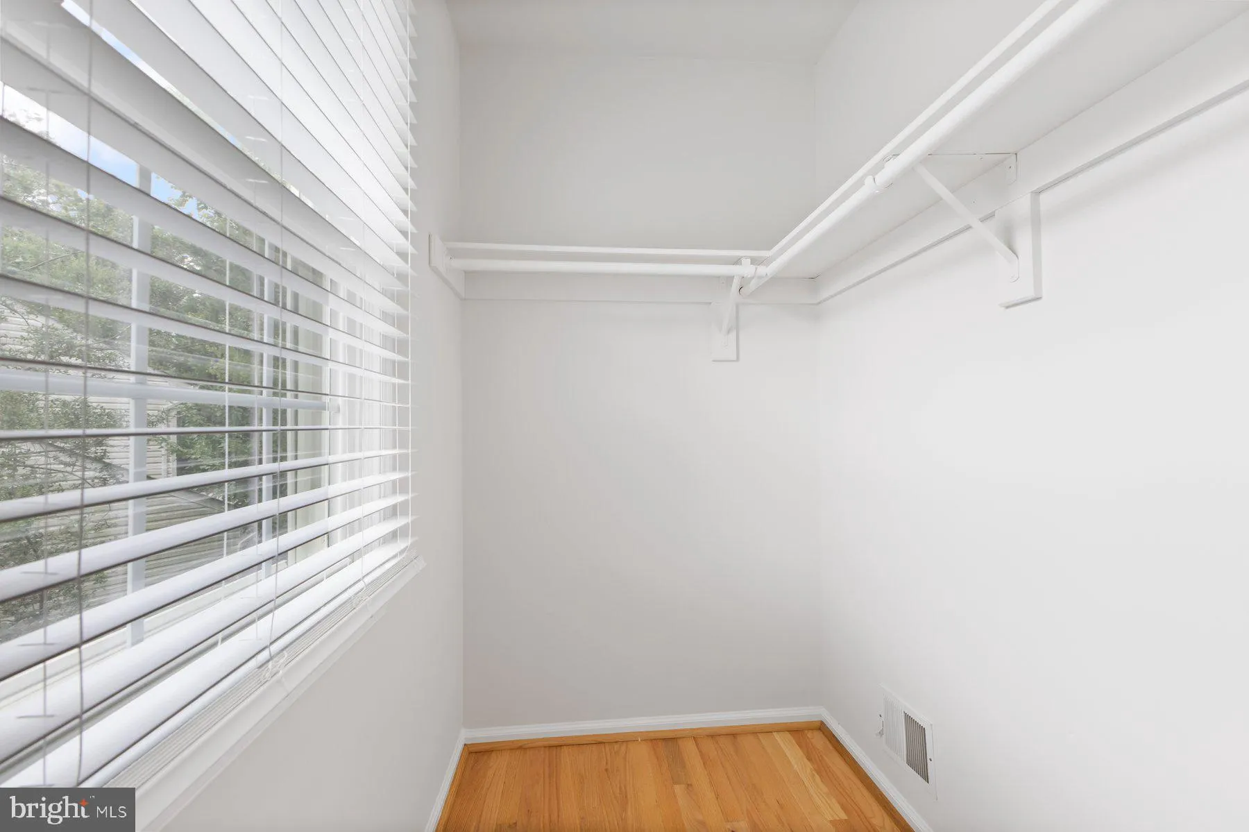 Burke, Virginia 22015, United States, 4 Bedrooms Bedrooms, ,3 BathroomsBathrooms,Residential,Coming Soon,172767