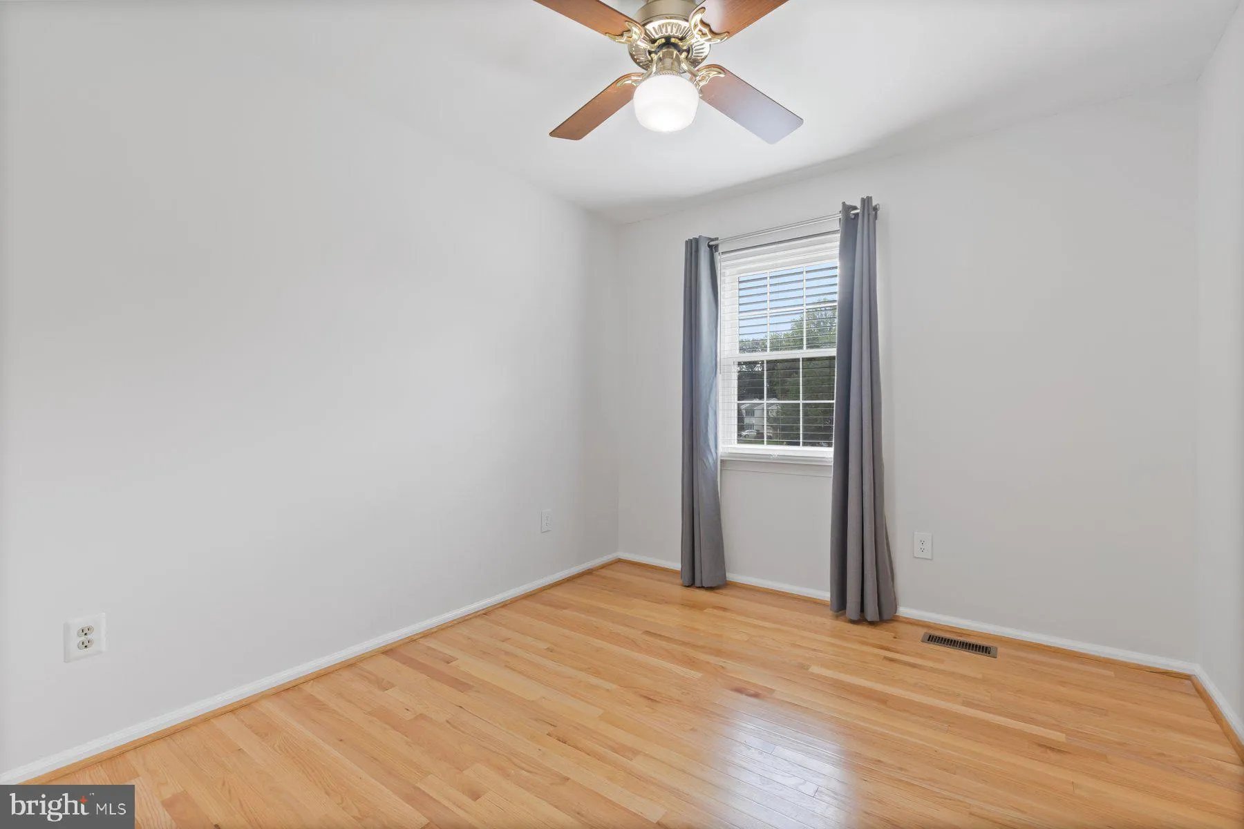 Burke, Virginia 22015, United States, 4 Bedrooms Bedrooms, ,3 BathroomsBathrooms,Residential,Coming Soon,172767