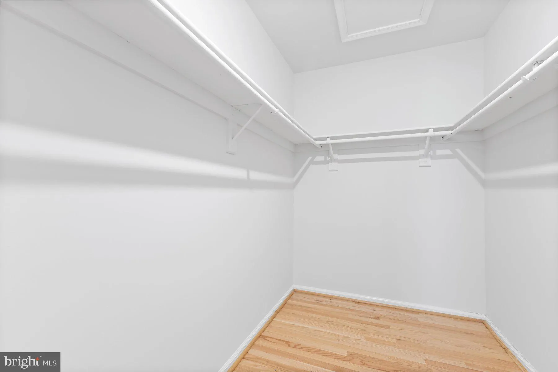 Burke, Virginia 22015, United States, 4 Bedrooms Bedrooms, ,3 BathroomsBathrooms,Residential,Coming Soon,172767