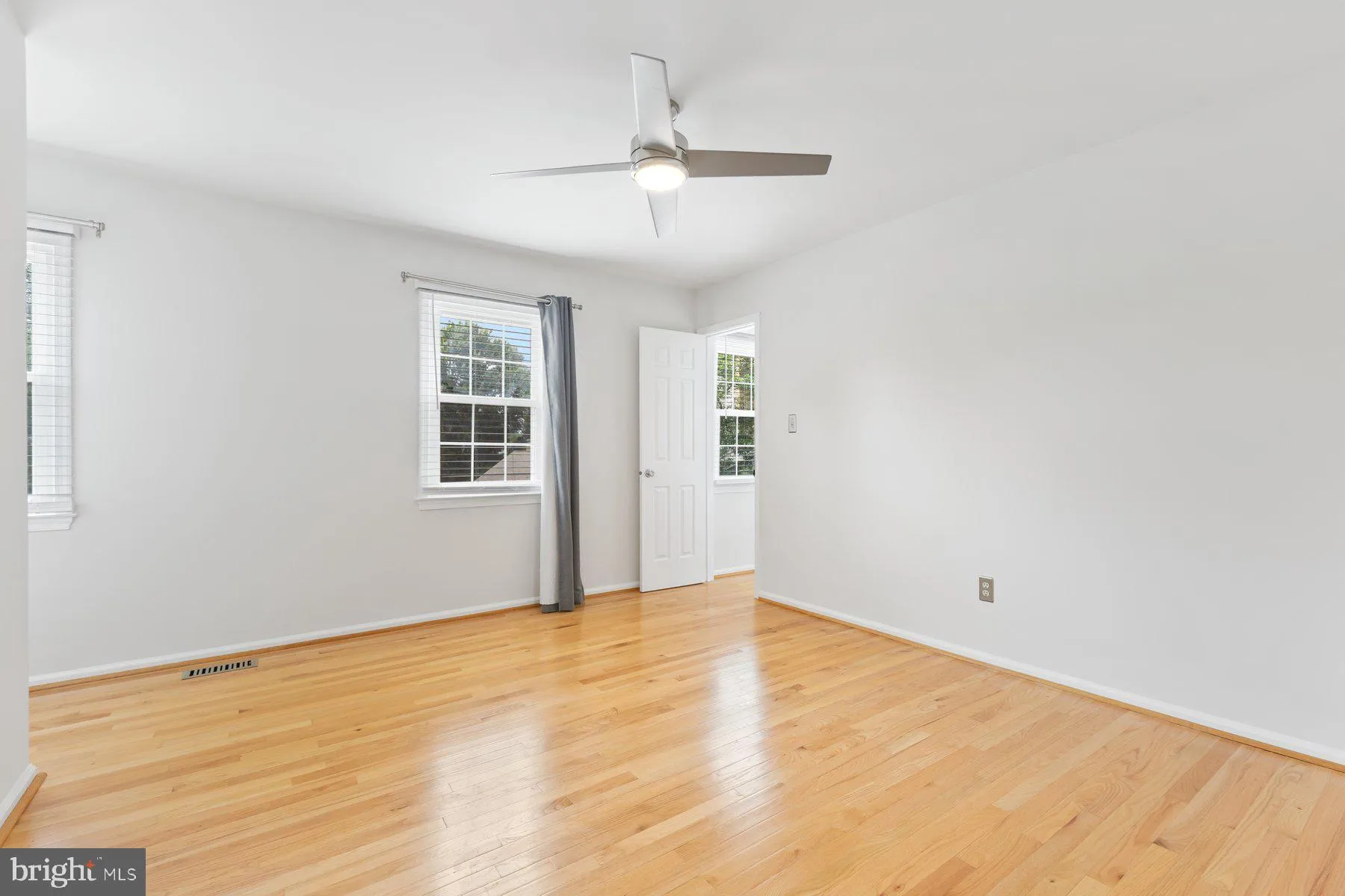 Burke, Virginia 22015, United States, 4 Bedrooms Bedrooms, ,3 BathroomsBathrooms,Residential,Coming Soon,172767