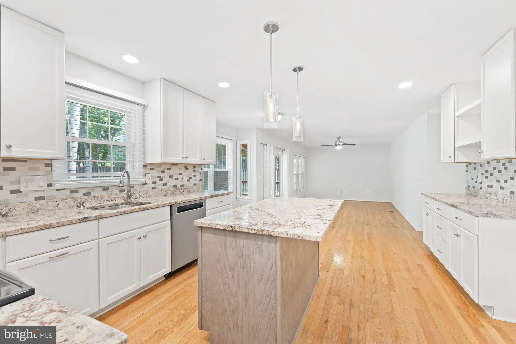 Burke, Virginia 22015, United States, 4 Bedrooms Bedrooms, ,3 BathroomsBathrooms,Residential,Coming Soon,172767