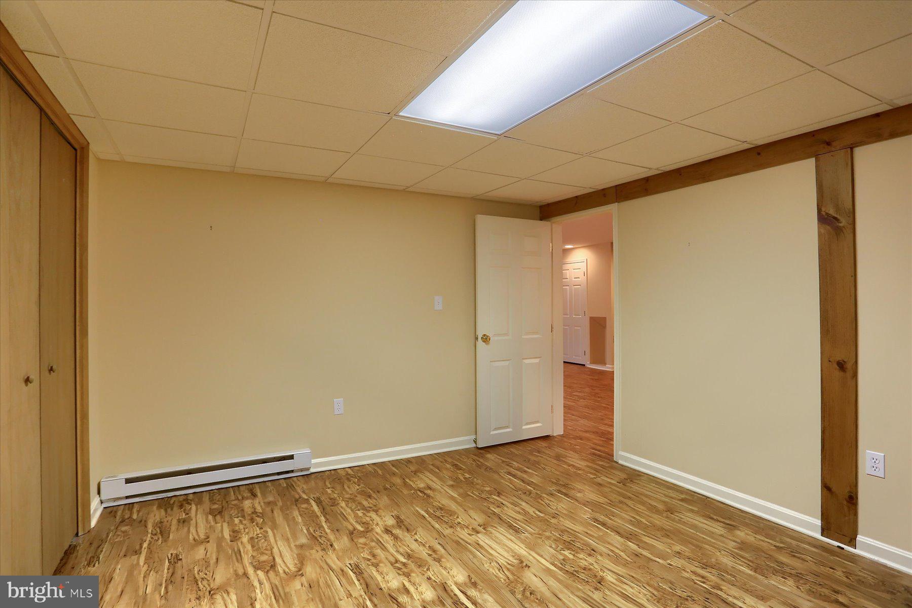 NOLL MANOR - Residential