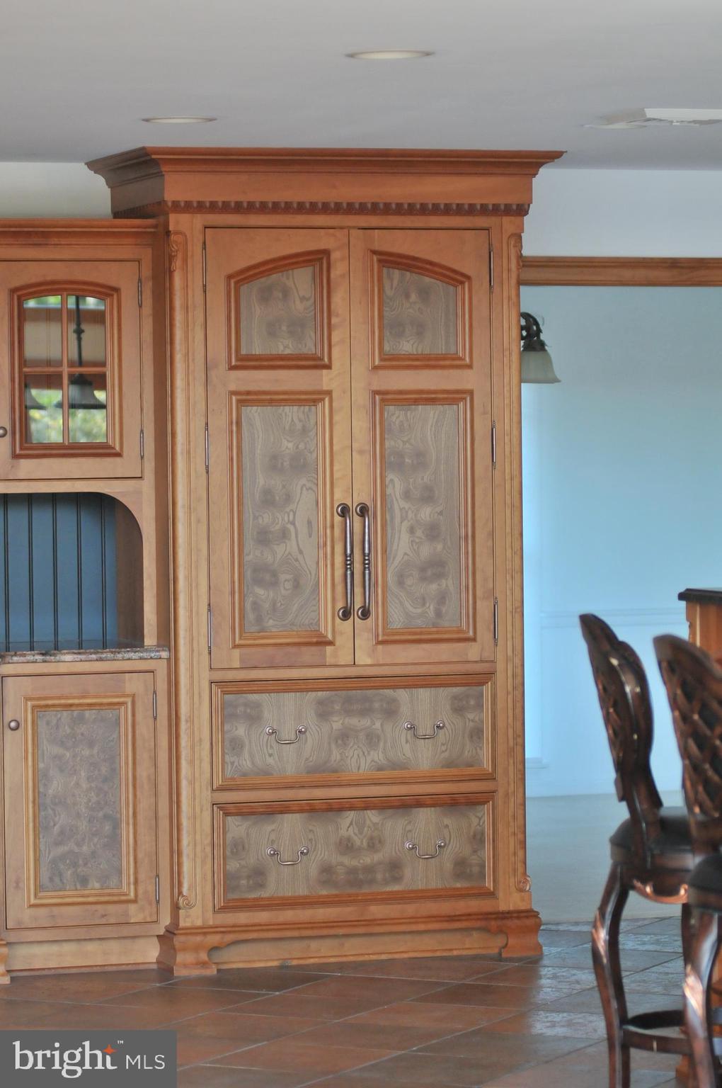 NOLL MANOR - Residential